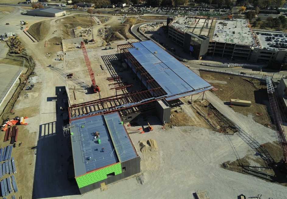 Des Moines Int Airport Construction in progress